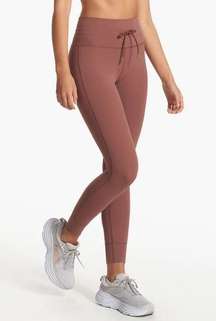 Vuori L Women's BreatheInterlock Daily Jogger Leggings in Hazelnut