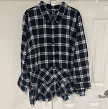 Women’s Size 28W  Black & White Plaid Button Down Shirt