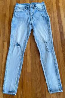 Luxe Distressed Butt Lifting Light Wash Skinny Jeans, size 7/28”