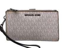 Michael Kors Jet Set Signature Phone Holder Wallet / Wristlet