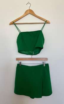 2 Piece Green Set With Crop Top And Skort