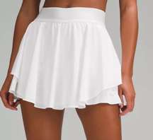 Court Rival Skirt White