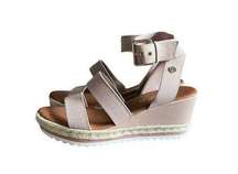 Unisa Payge Wedge Sandal Size 8