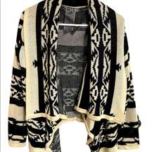 Moon Collection Aztec Print Black & Cream Chunky Knit Cardigan L