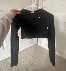 Black Gym Shark Cropped Long Sleeve