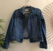 Blue long sleeve denim jean jacket