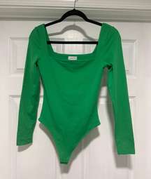 Contour Squareneck Longsleeve Bodysuit Gloss Green