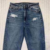 Outfitters Mom Straight Jeans