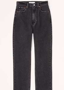 Abercrombie Ultra High Rise Ankle Straight Jean in Black