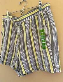 Company Ellen Tracy NWT shorts size Large