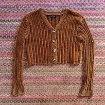 ART CLASS BROWN CHENILLE CROP BUTTON SWEATER