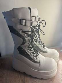 Festival moon boots