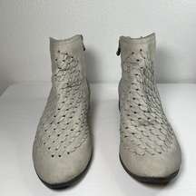 BLOWFISH Malibu Gray Weaved Suede Booties Size 9