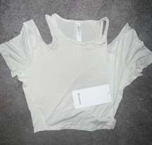 NWT  Shoulder Cut-Out Yoga T-Shirt Size 6