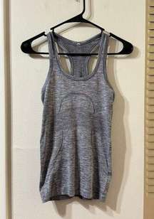 Lululemon Swiftly Tech Racerback Tank Size 2 Heathered Slate Gray