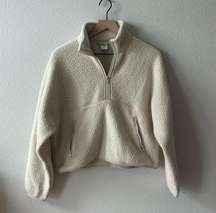 Aritzia tna fleece jacket