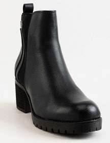 MIA Ashley Lug Sole Chelsea Boot size 9.5