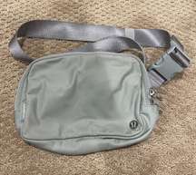 Gray 2L Belt Bag