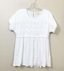 Studio West Apparel Crochet White Short Sleeve Top