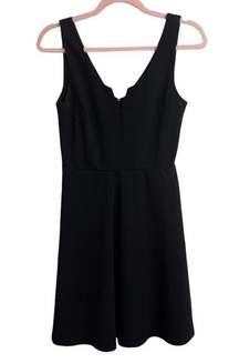 Row A Deep V Neck Sleeveless Black Mini Cocktail Dress