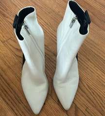 Dkny white heeled boots