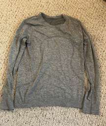 Swiftly Relaxed Long Sleeve