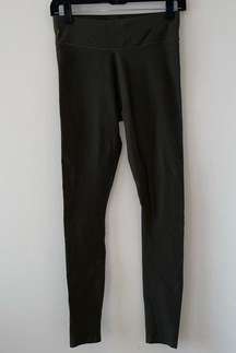 Pact Organic Cotton Leggings in Olive Green Size Small