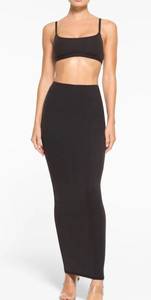 Fits Everybody Long Skirt In Onyx