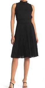 NET!  Beautiful Pleated Sleeveless Black Dress Sz 10