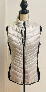 EUC Xersion lightweight vest light gray/silver size Large