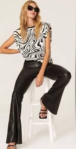 BLANK NYC💓SIZE 25💓NIGHT CRAWLING WIDE LEGGED FAUX LEATHER PANTS SEE DETAILS