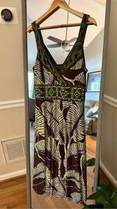 Signature Robbie Bee V Neck Dress