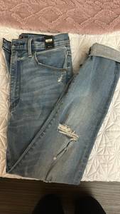 Abercrombie & Fitch  Ultra High-Rise Super Skinny Jeans Short