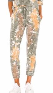 daydreamer tie dye jogger in camo Size Small