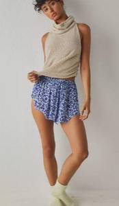 Free People  blue floral print Outta This World Shorts size M NWT