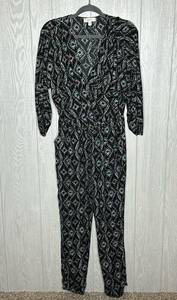 Elevenses  geometric print romper longsleeve light weight material size medium