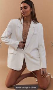 MICHELLE OVERSIZED PLUNGE NECK BUTTON UP BLAZER IN WHITE