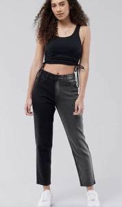 Hollister  Curvy High-Rise Mom Jeans
Spliced Two Tone Black Size W-26 in L-27 in