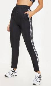 Pretty Little Thing  Black Side Stripe Sweatpants