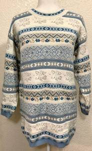 Claudia Barnes Vintage 80s Blue/white Retro Sweater