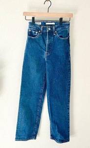 Levi’s Levi Ribcage Straight Jeans in Medium Wash Size 25 72693-002