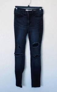 Hollister  Ultra High Rise Distressed Skinny Jean