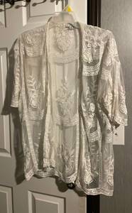 White Lace Floral Kimono 