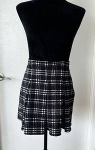 Women’s Plaid Mini Skirt Black Size Medium