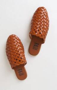 Billabong Granada Desert Daze Brown Basket Woven Mules Flats size 8