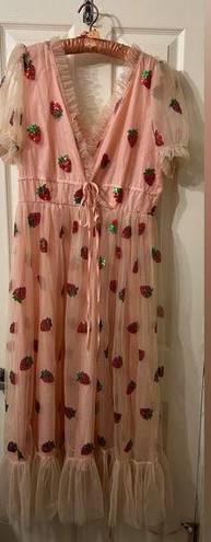 Dress with sequined strawberries on the entire dress. XXL