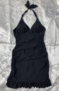 Love Your Assets womens Medium black one piece push up slimming swimsuit