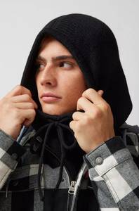 Urban Outfitters Tie Knit Hood NWT - Black