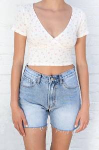 Brandy Melville NWT  AMARA FLORAL TOP