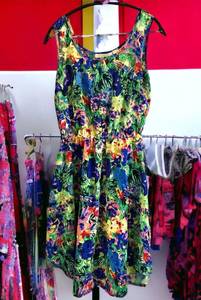 Hawaiian Floral Print Dress Size M.